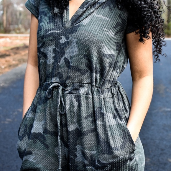 PLATOON CAMOUFLAGE ARMY STYLE JUMPSUIT - Picture 4 of 7